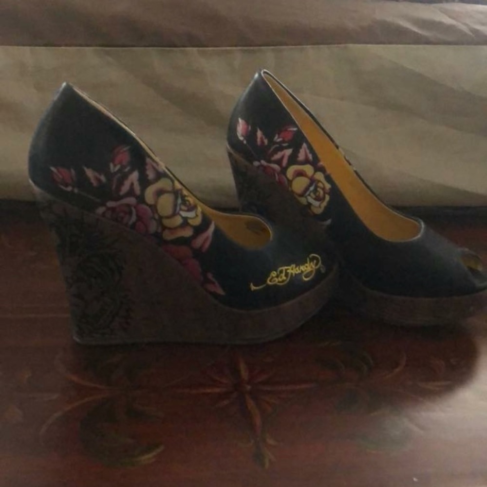 Ed Hardy size 7 -open to offers